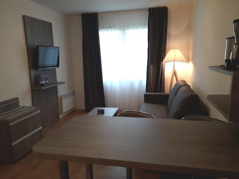 Sejours & Affaires Reims Clairmarais Aparthotel Exterior foto