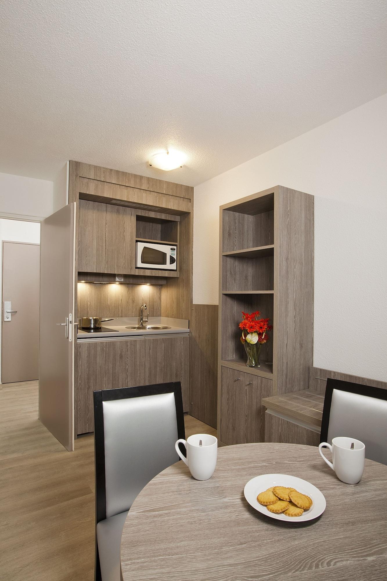 Sejours & Affaires Reims Clairmarais Aparthotel Exterior foto