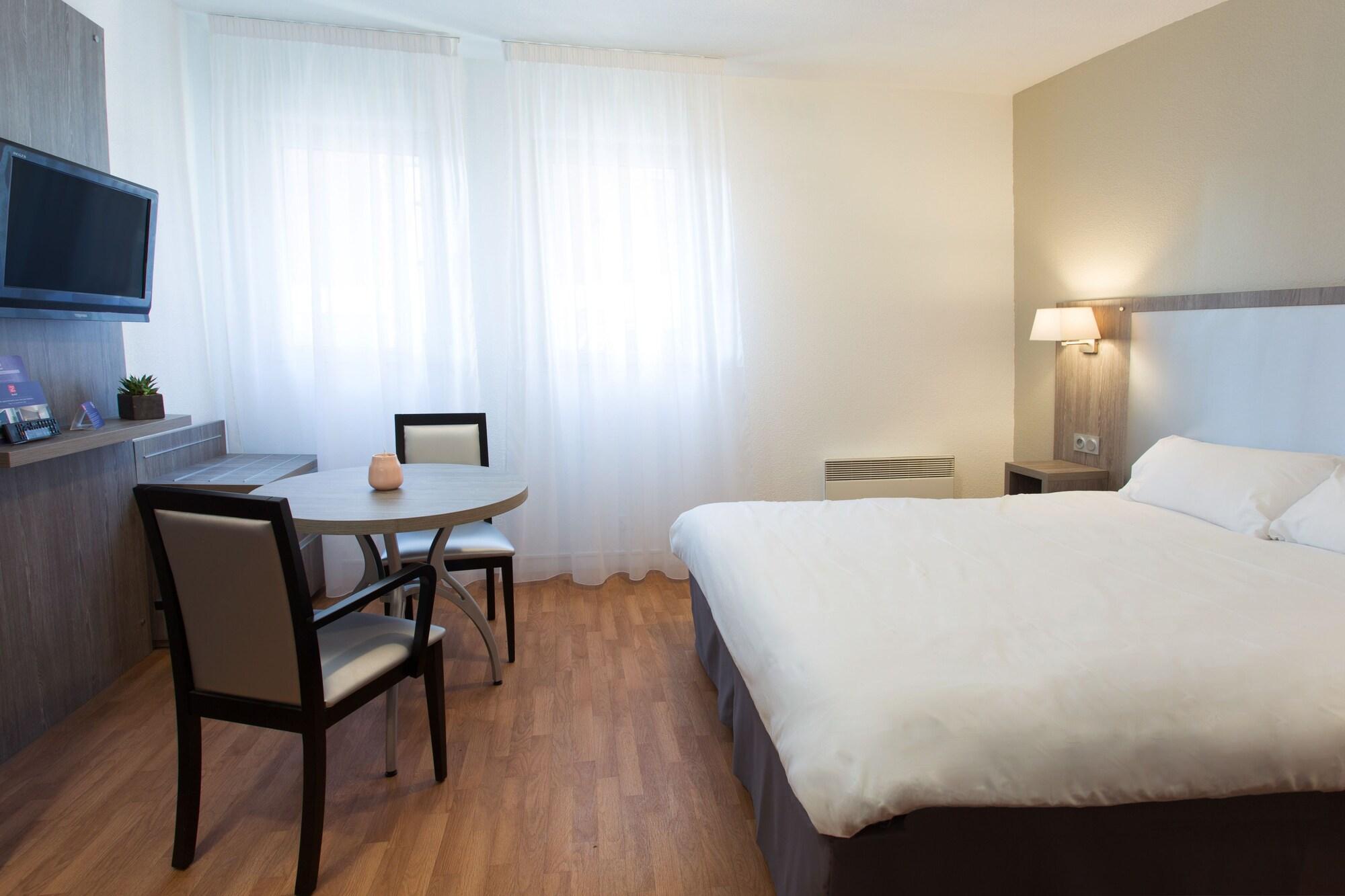 Sejours & Affaires Reims Clairmarais Aparthotel Exterior foto