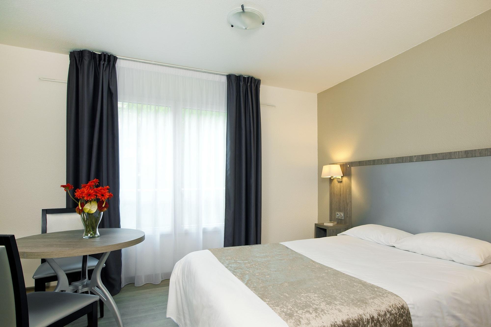 Sejours & Affaires Reims Clairmarais Aparthotel Exterior foto