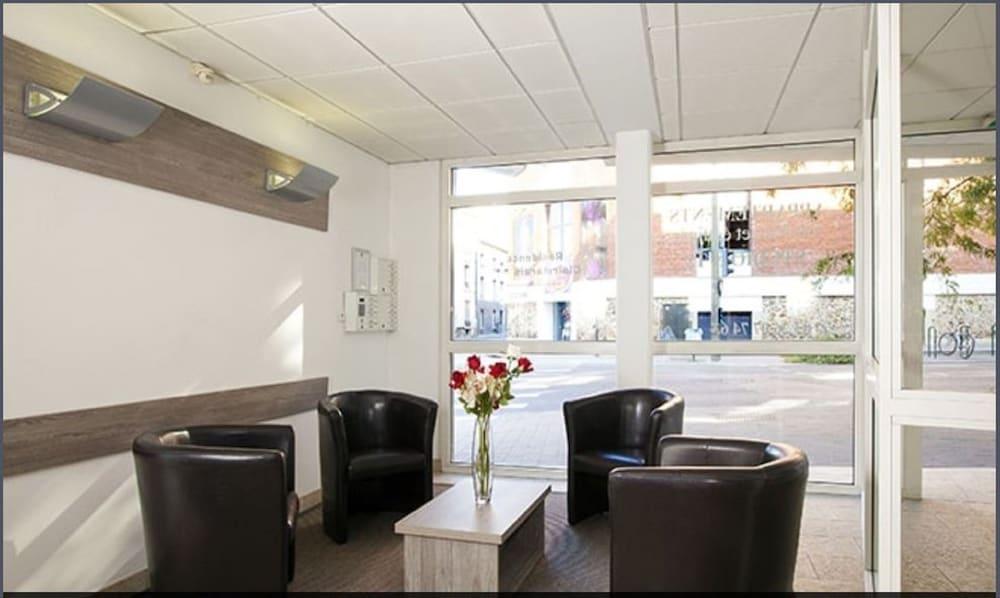Sejours & Affaires Reims Clairmarais Aparthotel Exterior foto