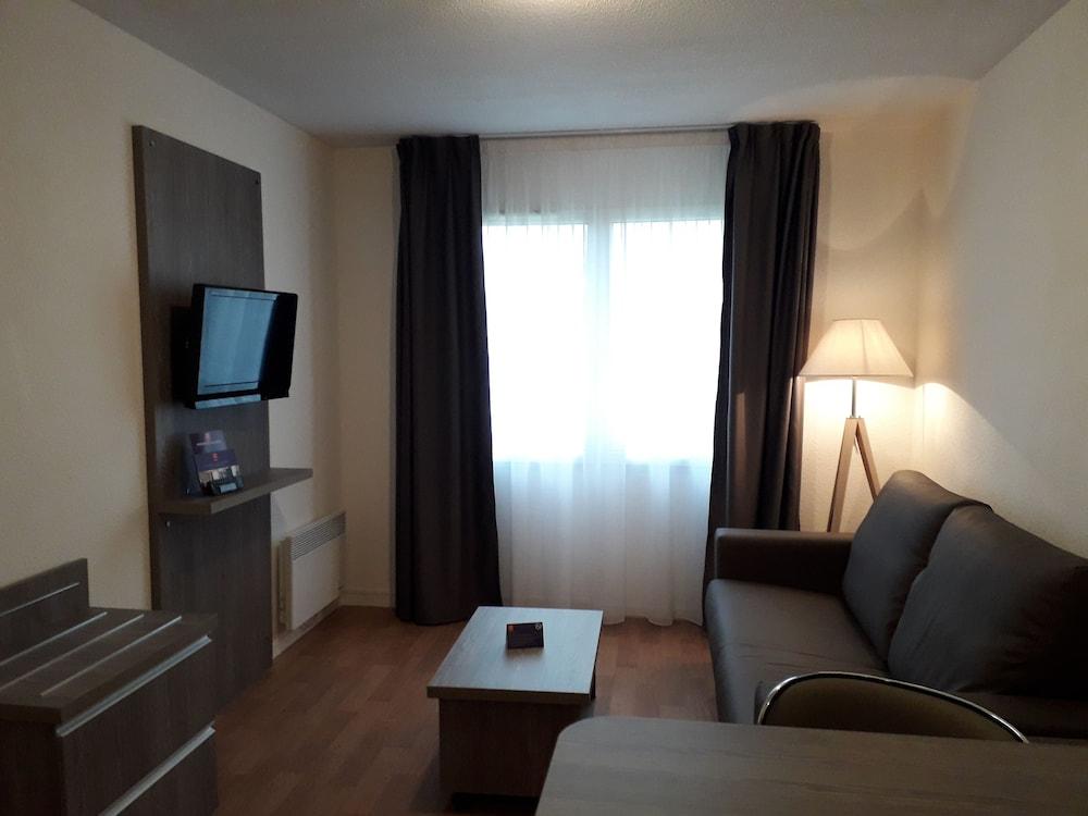 Sejours & Affaires Reims Clairmarais Aparthotel Exterior foto
